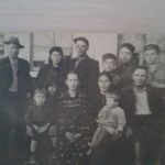 Ануфрий -Елена-жена Перфила-Александра. Стоят муж Насти-Настя-Перфил-последняя Татьяна.